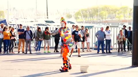 artist in the street of Spain in barcelona! so funny!