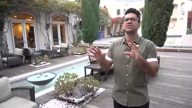 3 Things That will Change Your Life The Tai Lopez Story_ watch video .