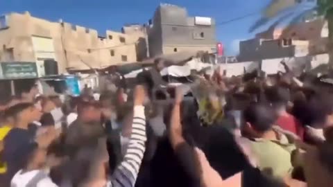 Why doesn't Israel go with “surgical” strikes against Hamas?