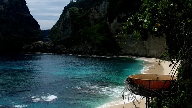 One of the most beautiful beaches in the world - Diamond Beach(Nusa Penida - Bali)