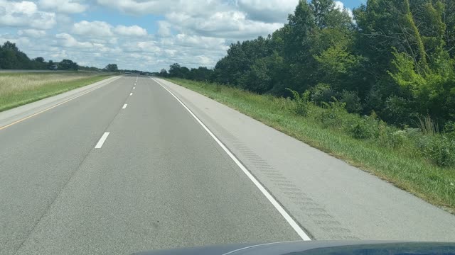 Two minutes of Truckin. Bluford, IL