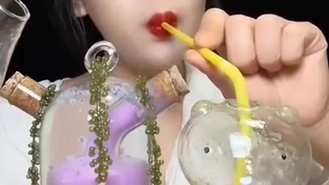 ASMR DRINKING SOUNDS 신기한 물 먹방 EATING CRUNCHY ICE 얼음먹방