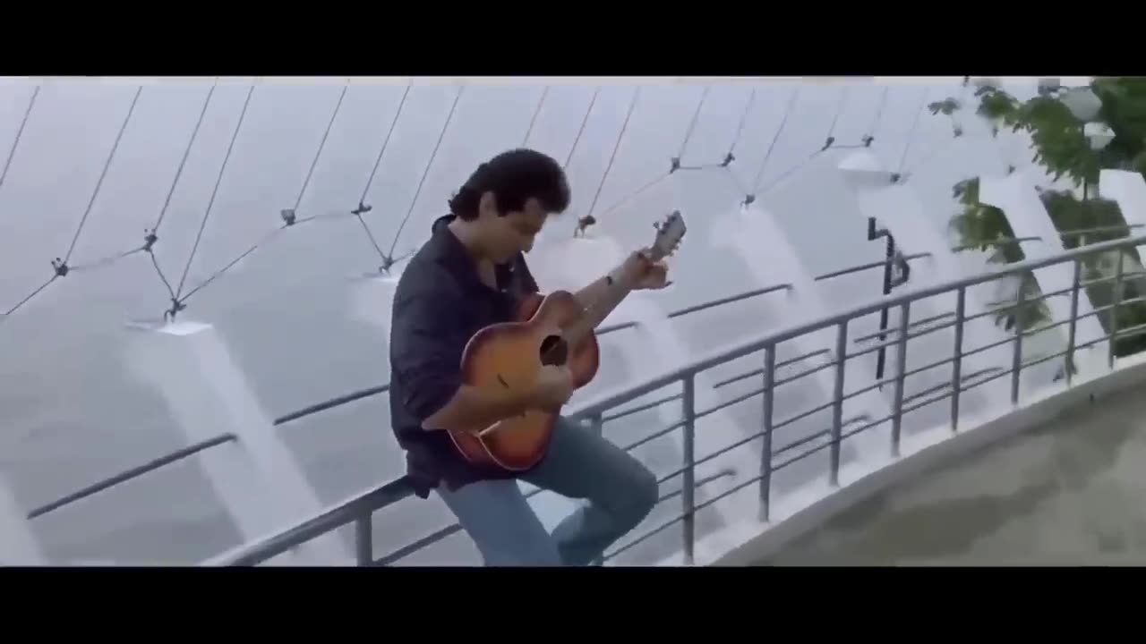 pehli pehli baar mohabbat ki hai love song sirf tum mp4.