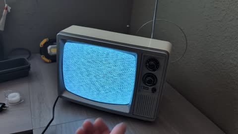 Auction, Part 2: Samsung Vintage TV