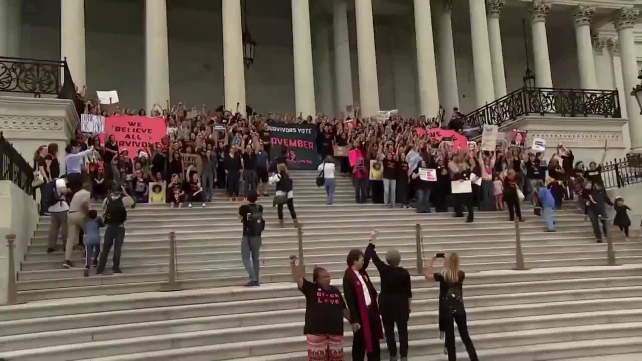 Kavanaugh Protesters Chat - November Is Coming