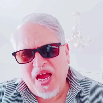 Mr Khan Lip-syncs Italian Song.