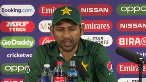 Sarfraz interview funny dubbing😜😜 #Fun