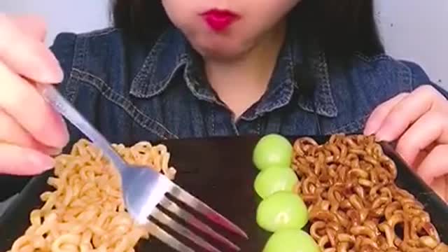 ASMR Eating Show | Chinese Mukbang | Calamari, Fire Noodle, Oysters