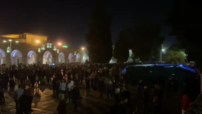 IDF forces and Palestinians clashes on Temple Mount on the final Friday of Ramadan.