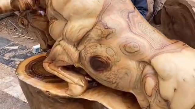 Amazing Wood carving skill!