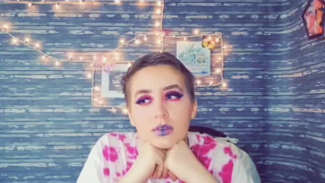 Tik tok purple punk makeup look