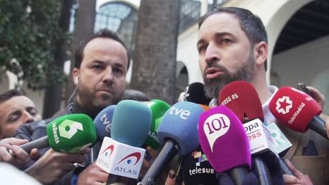 Abascal, Frente a la rabia y odio VOX reivindica concordia para un cambio histórico