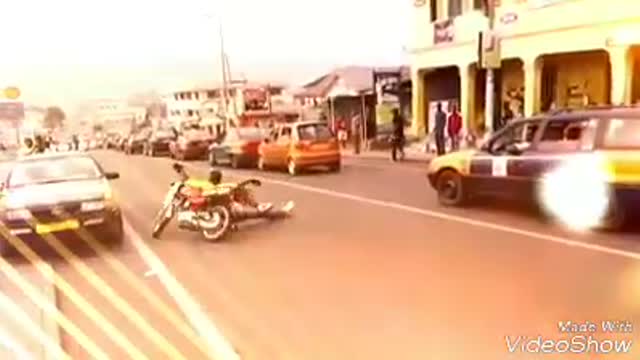 Best Bike Real Stunts without hands !