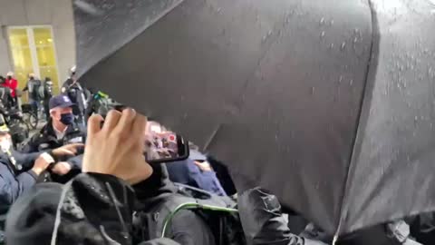 NYC police. Antifa, move it or lose it.