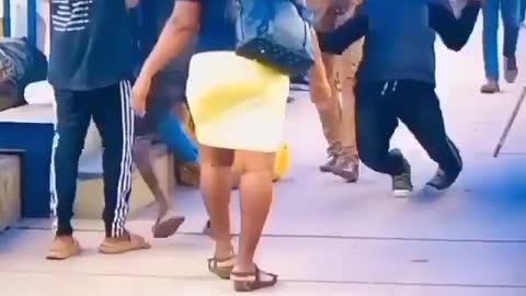 TRY TO NOT LAUGH