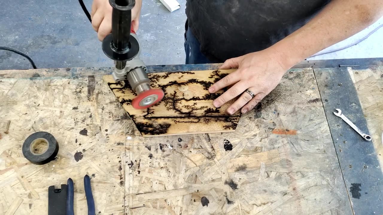 Watch As Phatboy Makes Stunning Lichtenberg Shelves!