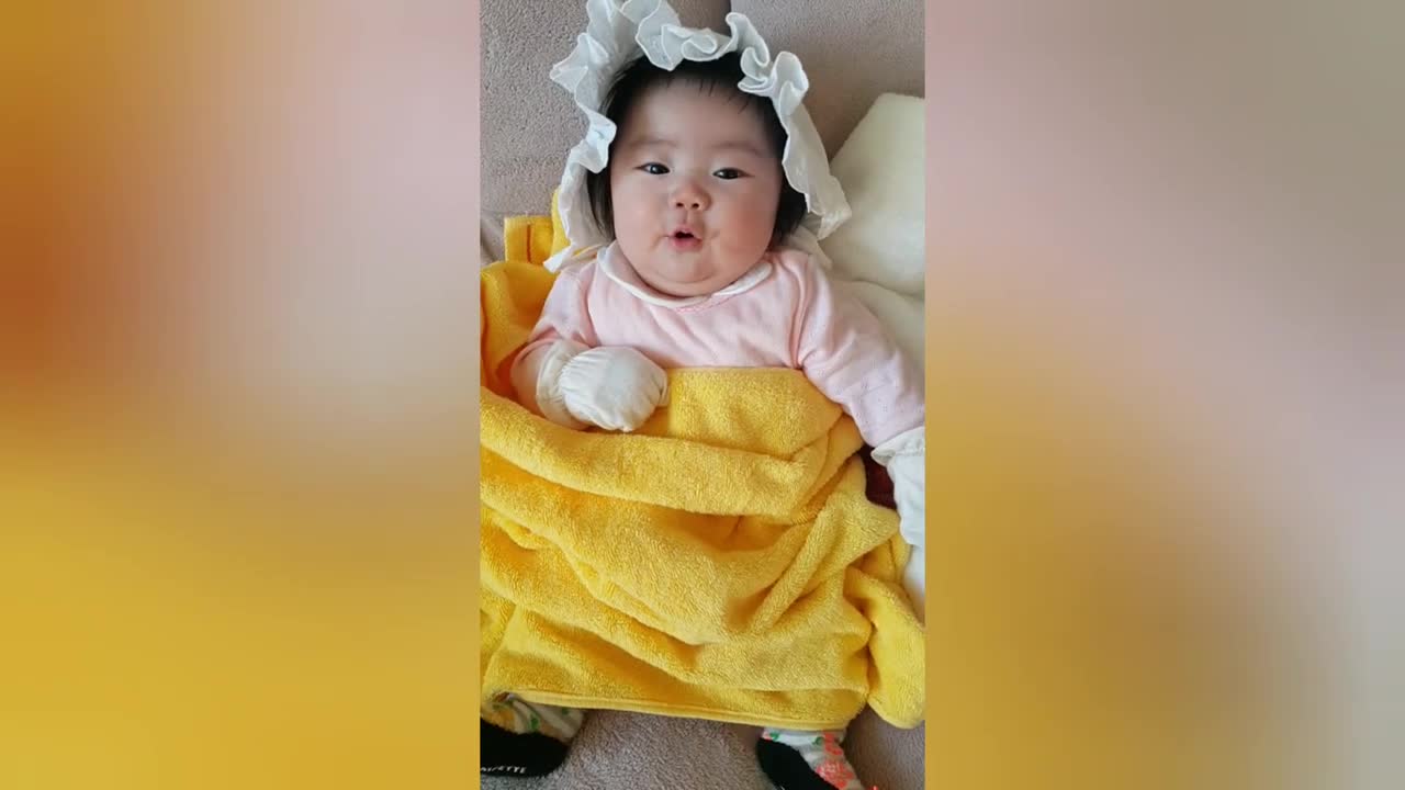 Cute baby reactions