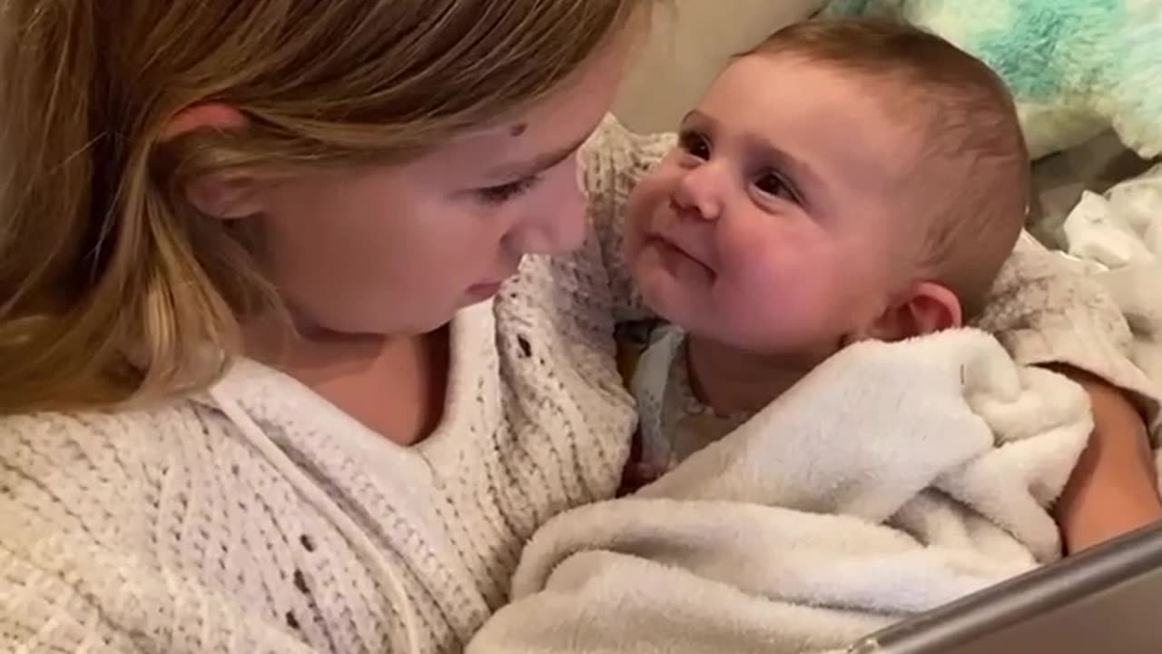 The way the baby looks at her ❤️