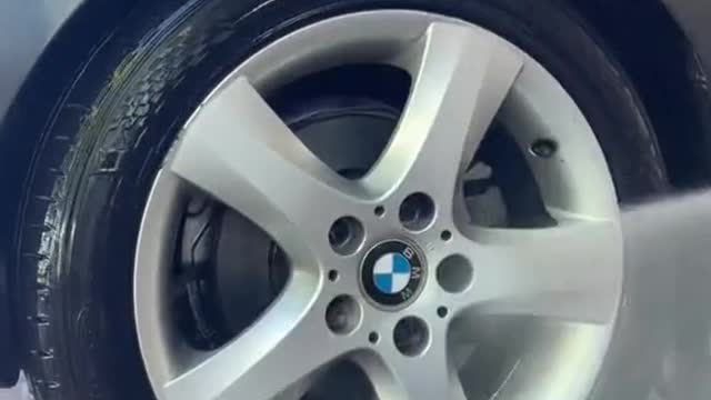 Tires that haven't been cleaned for two years should be cleaned and maintained again.