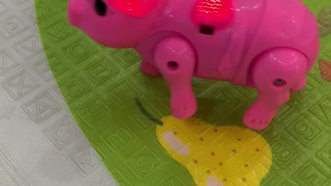 Super funny pig toy walking