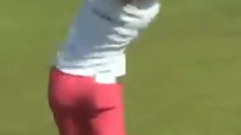 Ayaka Furue : Perfect Golf Swing