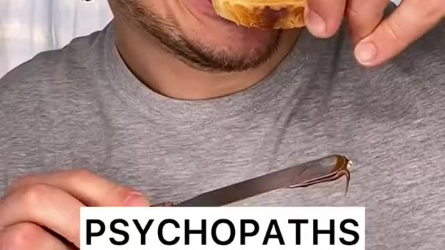 WITH or WITHOUT BUTTER🧈🍞🌰😁♥️|Normal vs Psycho-toast with nutella| CHEFKOUDY