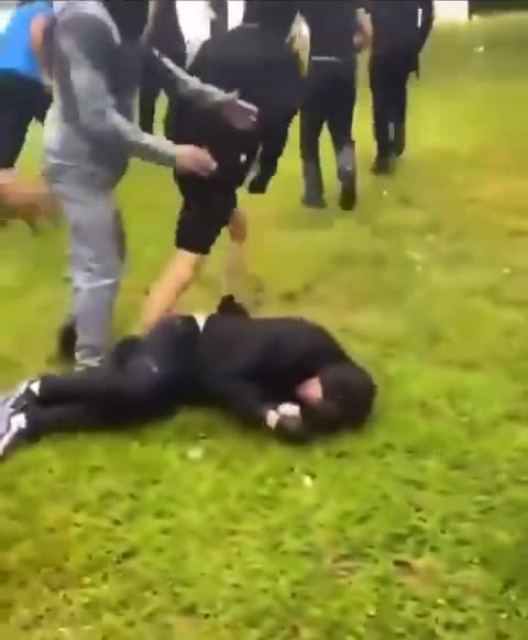 UK Now: Muslims are beating up anyone not Muslim