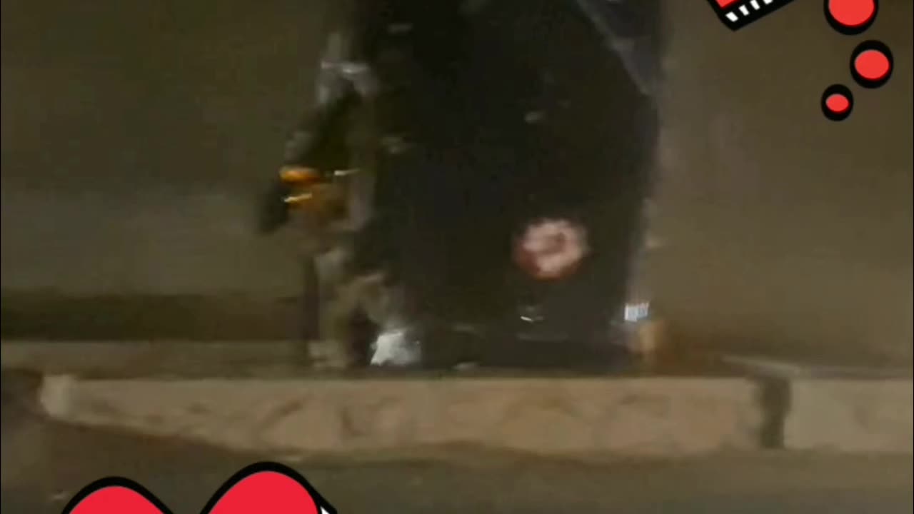 Cameraman 0 batsman 1