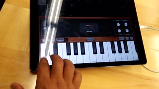 Playing keyboard