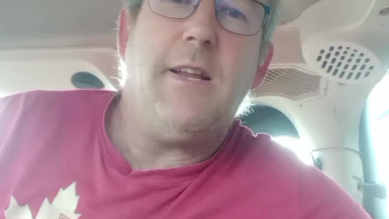 Sébastien béraud 17 Mai Bardella le meme que Macron.... Reveillez vous putains