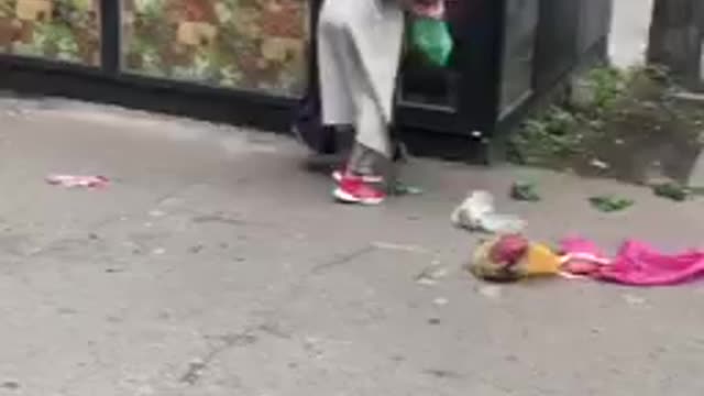 ΕΠΙΘΕΣΗ ΣΕ ΚΑΤΟΙΚΟΙ ΤΟΥ ΚΙΕΒΟΥ ΠΟΥ ΥΠΟΣΤΗΡΙΖΕ ΤΟΥΣ ΡΩΣΟΥΣ