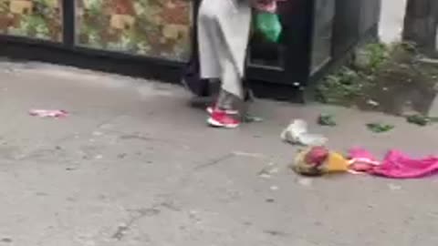 ΕΠΙΘΕΣΗ ΣΕ ΚΑΤΟΙΚΟΙ ΤΟΥ ΚΙΕΒΟΥ ΠΟΥ ΥΠΟΣΤΗΡΙΖΕ ΤΟΥΣ ΡΩΣΟΥΣ