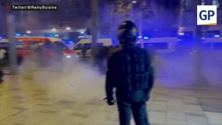 Macron Police Hurl Tear Gas and Chase Hundreds of Freedom Protesters Down the Street