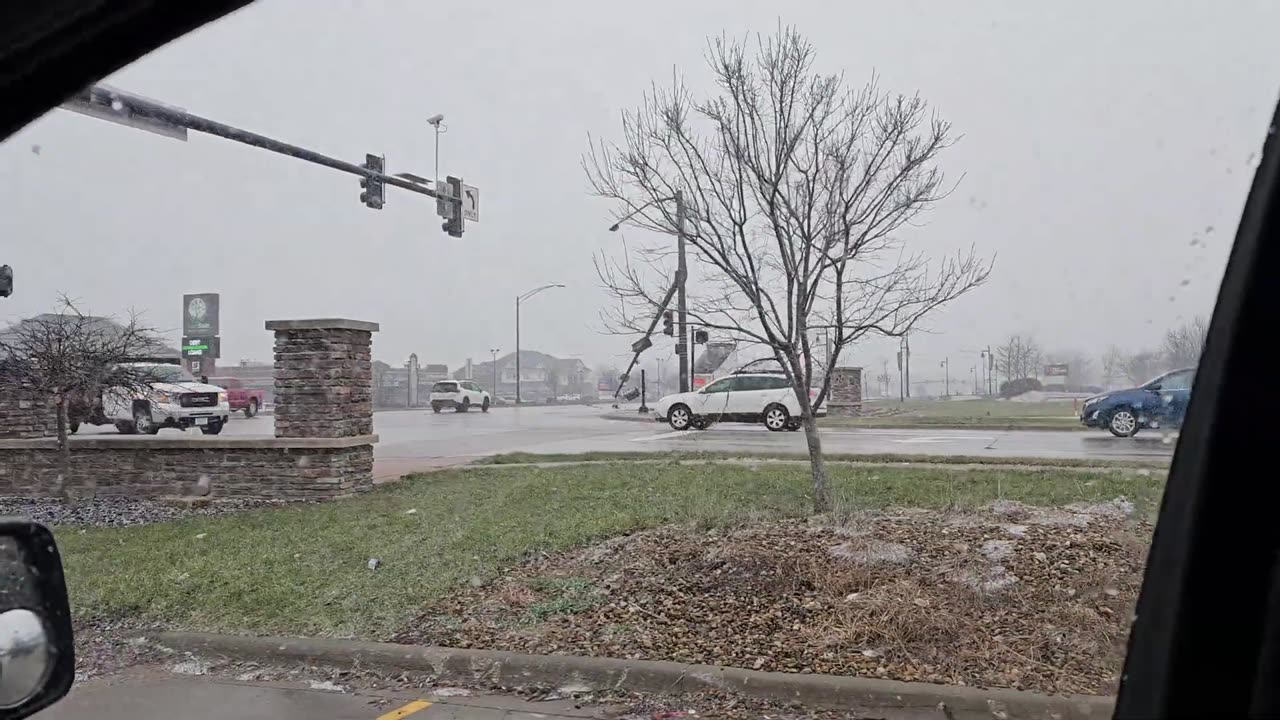 Truck Driver Forgets to Lower Bed