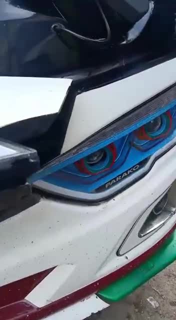 HARIYANTO bus means Indonesian bus