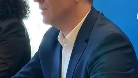 Адгур Ардзинба - Абхазский народ отнимает вот такие дубинки и бьет обратно по голове