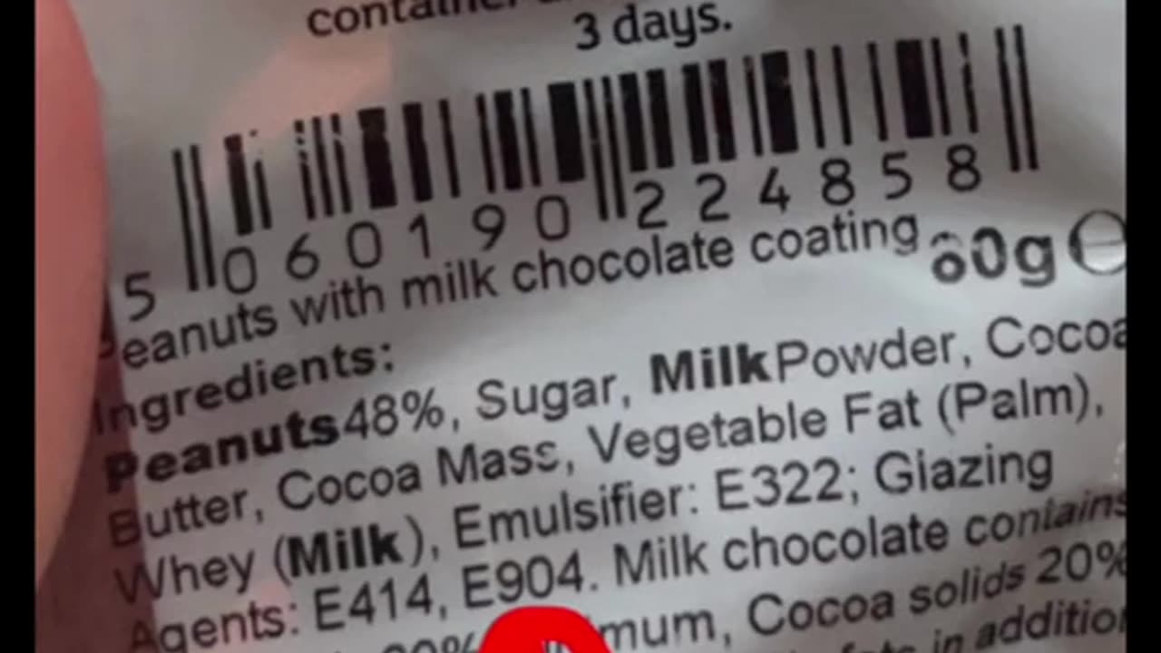 “食安危機揭露04”採購食品請仔細查看成份表,E904、E120 _ 是從“昆蟲類”提取出來具高度危害的新添加物,非常可能造成傷害尤其在孩童身上,如兒童過動症、過敏、哮喘、遺傳性傷害等等