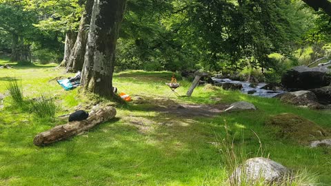 Chilling byvthe river. Campfire. Wildcamping