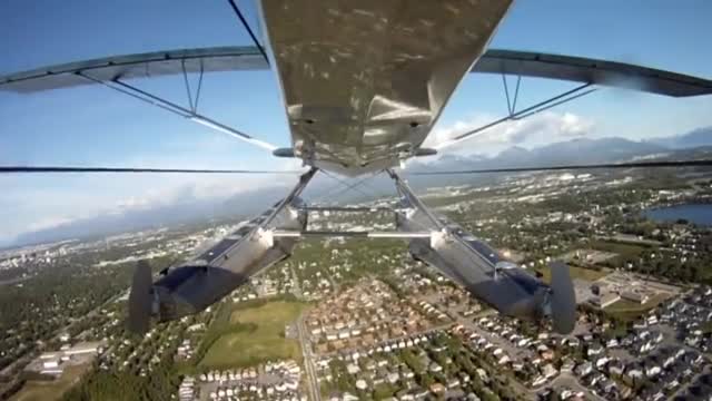 Water airplane racing