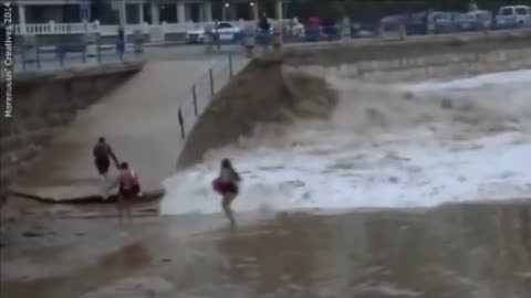 Women plays about as tsunami come to taiwan get washed away