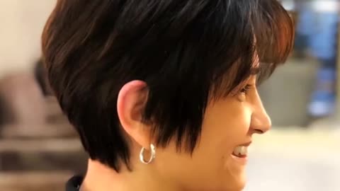 54+ short haircuts for women over 30!