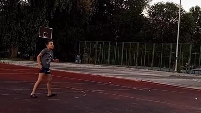 Amazing basket hit!