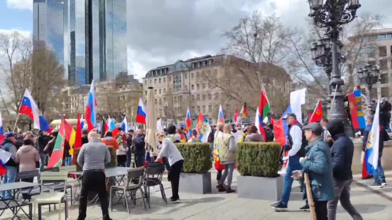 Shromáždění na podporu Ruska ve Franfurtu nad Mohanem