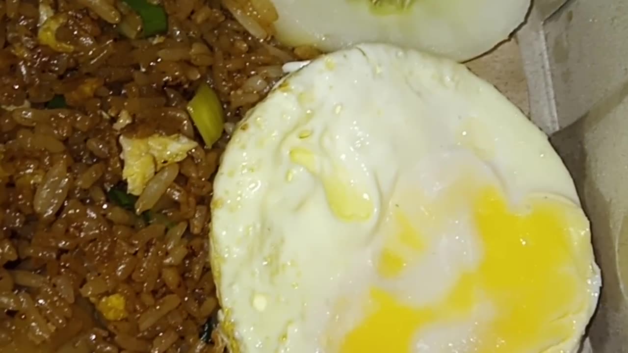 Fried rice. Yummy... yummy... yuuummyyy