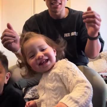 Baby Funny hair setting 😂 | New Viral baby video