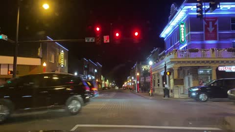 Bentonville Drive to the Square-Christmas 2020