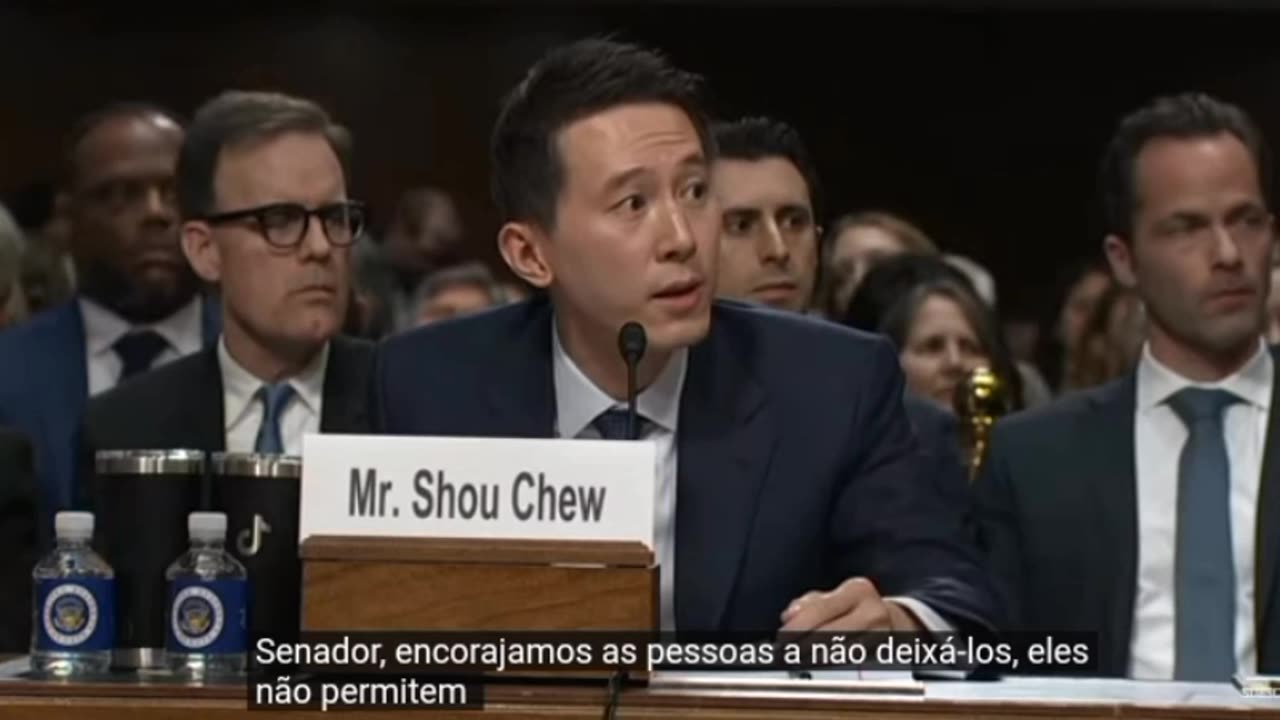 CEOs de Meta, TikTok, X e outras empresas de mídia social testemunham na audiência do Senado..