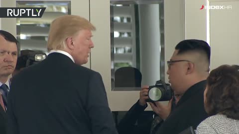 Trump i Kim Jong-un kreću na potpisivanje