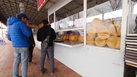 Daredevils of Dining!! Central Asia’s Extreme Street Food!!-2