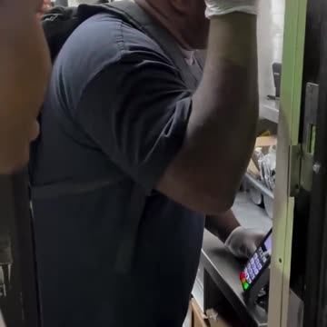 Bro controller keeps disconnecting 💀